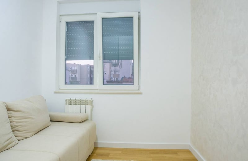 Location d’un appartement spacieux de 3 pièces, 56 m², quartier Zvezdara, Belgrade, Serbie